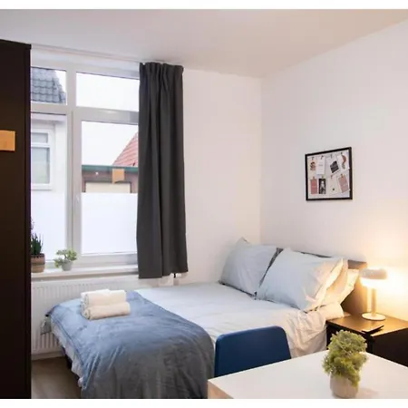 بيت للعطل City, New And A Kitchen تيلبورغ