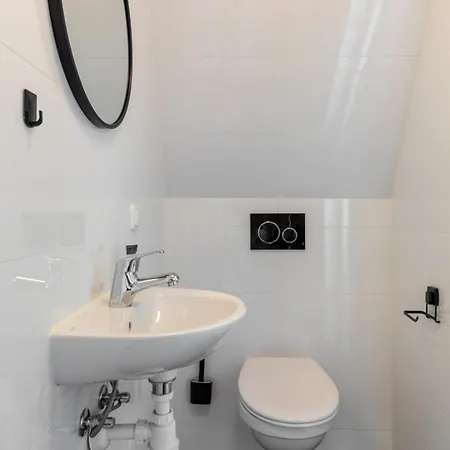City, New And A Kitchen بيت للعطل تيلبورغ