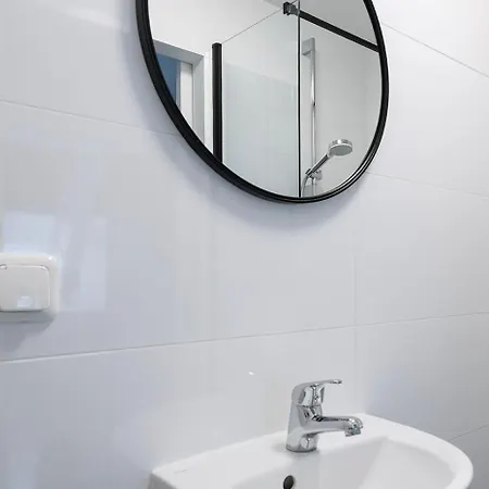 بيت للعطل City, New And A Kitchen تيلبورغ