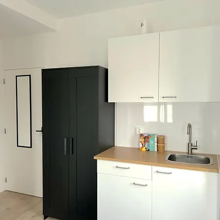 City, New And A Kitchen بيت للعطل
